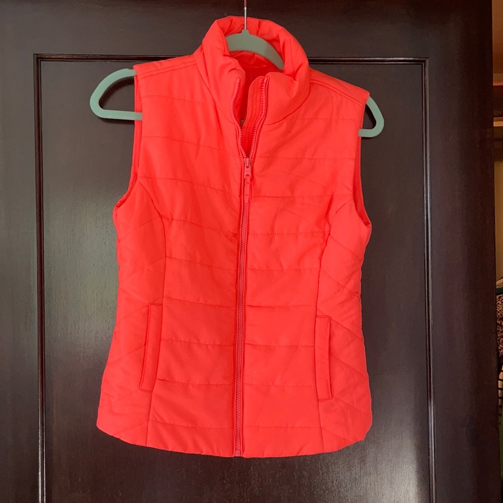 Bright pink Aeropostale puffer jacket